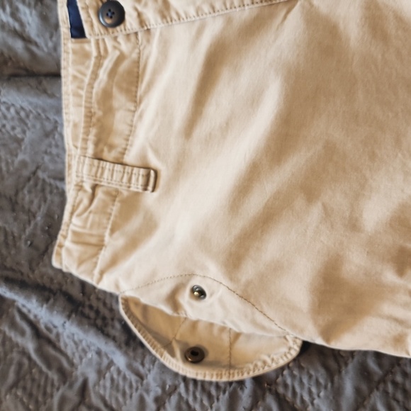 Gap kids cargo shorts size 10 - Picture 4 of 6